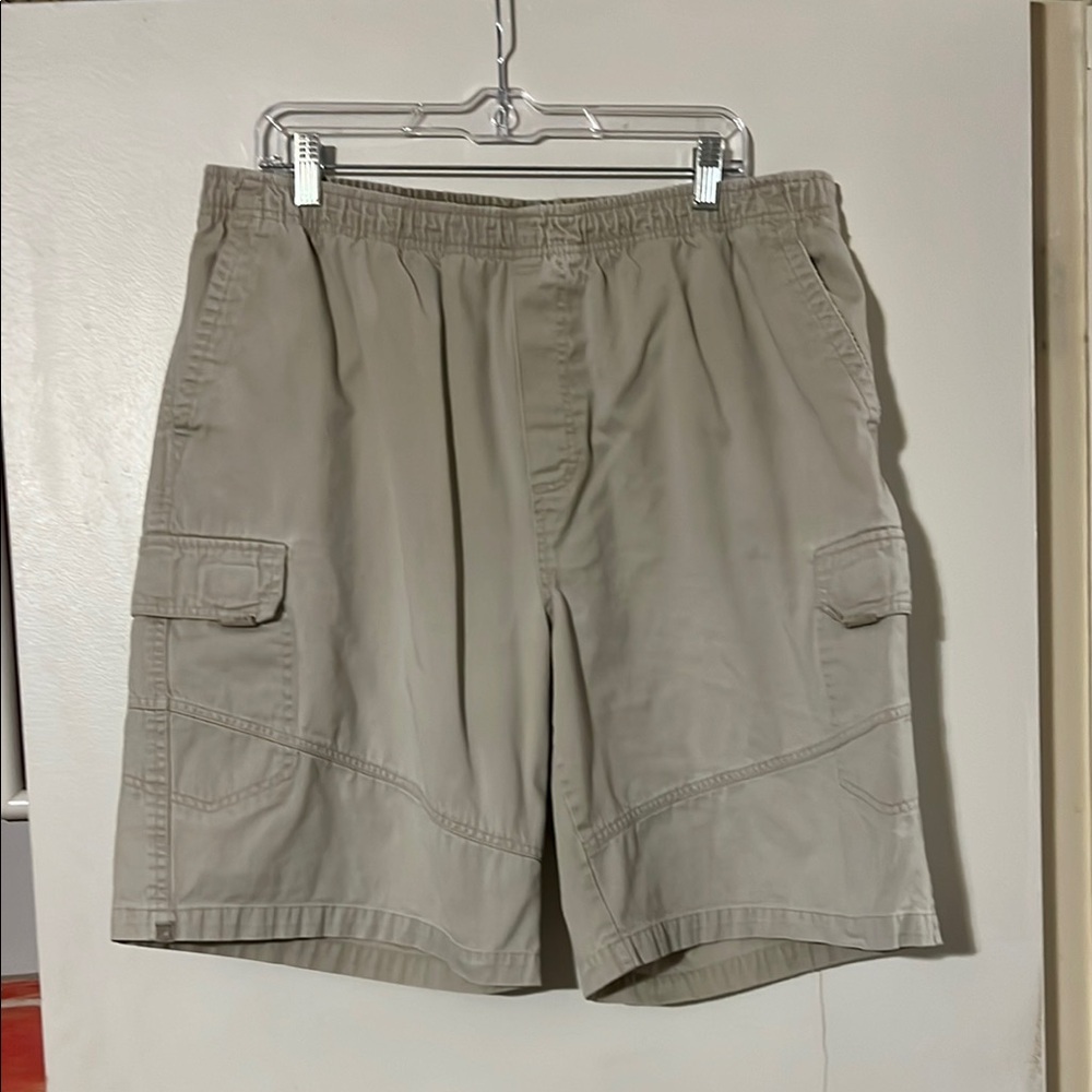 OP elastic drawstring waist cargo shorts. Lots of pockets